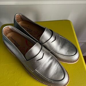 Comfortiva Metallic Silver Loafers